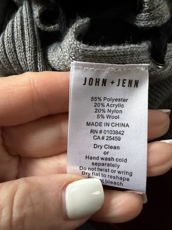 John + Jenn Gray Ribbed Cropped Button Cardigan Sweater Size XS - Picture 9 of 10